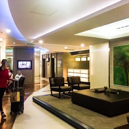 Antel Serenity Suites At Poblacion Makati Makati City Esterno foto
